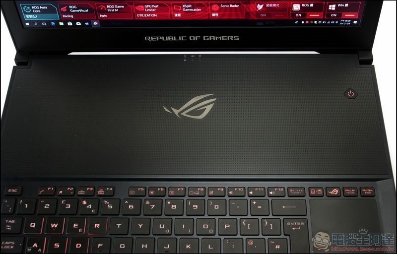 ROG Zephyrus GX501 開箱 -13 ROG Zephyrus GX501 開箱 -13