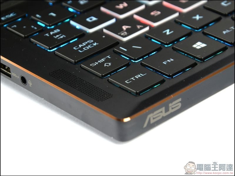 ROG Zephyrus GX501 開箱 -19 ROG Zephyrus GX501 開箱 -19