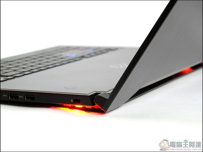 ROG Zephyrus GX501 開箱 -20 ROG Zephyrus GX501 開箱 -20
