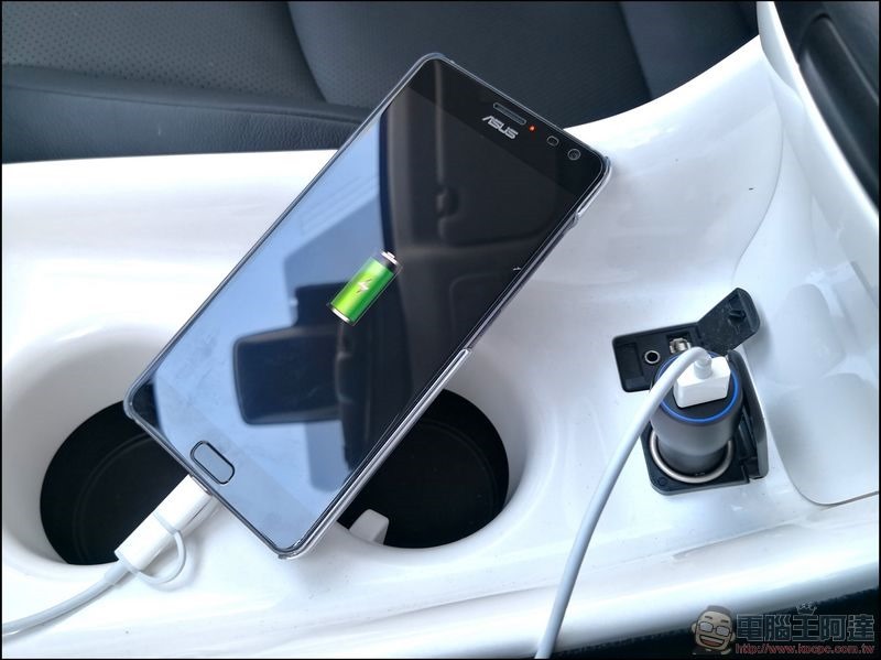 IMG_20171227_141657 ASUS CarCharger