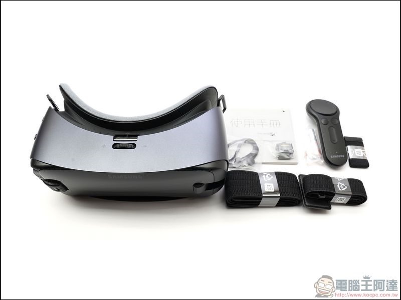 Gear VR 開箱 - 03 Gear VR 開箱 - 03
