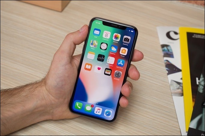 iPhone-with-6.5-inch-OLED-screen-could-debut-this-year-LG-Display-to-start-shipping-panels-for-Apple-in-H2-2018 iPhone-with-6.5-inch-OLED-screen-could-debut-this-year-LG-Display-to-start-shipping-panels-for-Apple-in-H2-2018