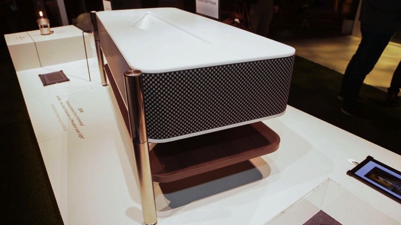 002-sony-ultra-short-throw-projector-lspx-a1.jpg 002 sony ultra short throw projector lspx a1