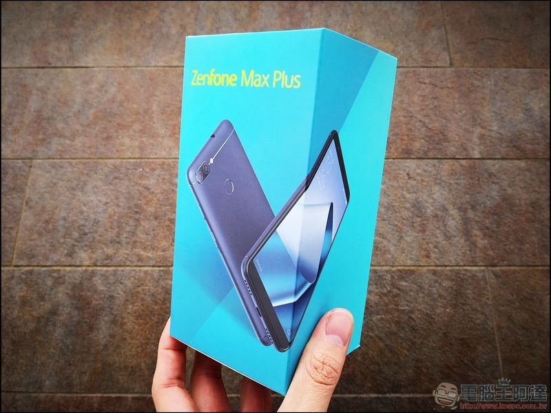 ASUS ZenFone Max Plus (M1) 開箱 -01 ASUS ZenFone Max Plus (M1) 開箱 -01