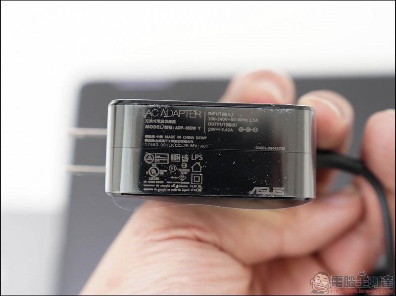 ASUS NovaGo TP370QL 開箱 -06 ASUS NovaGo TP370QL 開箱 -06