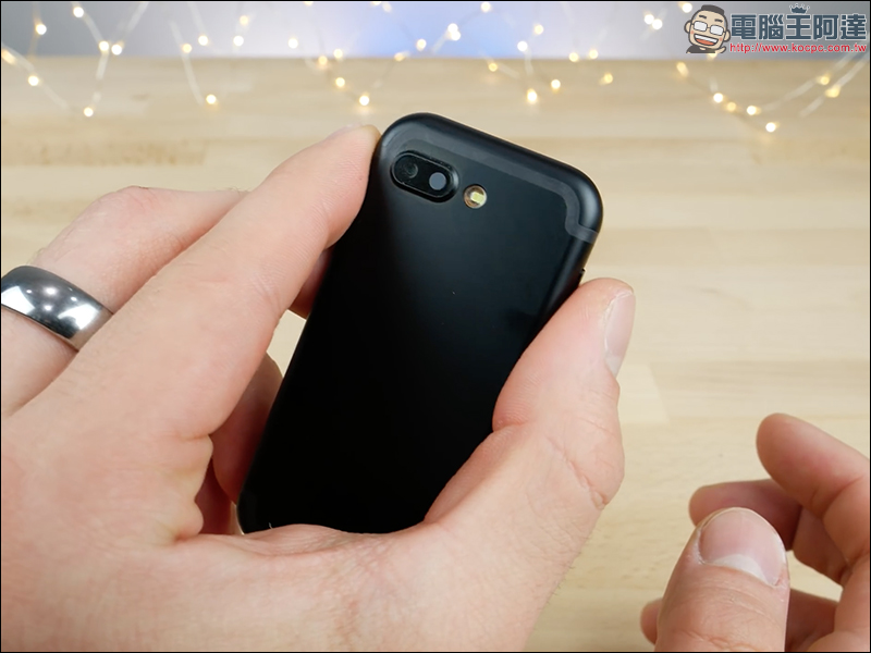 史上最小 iPhone ?只有 iPhone 8 Plus 的四分之一大小 - 電腦王阿達 史上最小 iPhone ?只有 iPhone 8 Plus 的四分之一大小 - 電腦王阿達