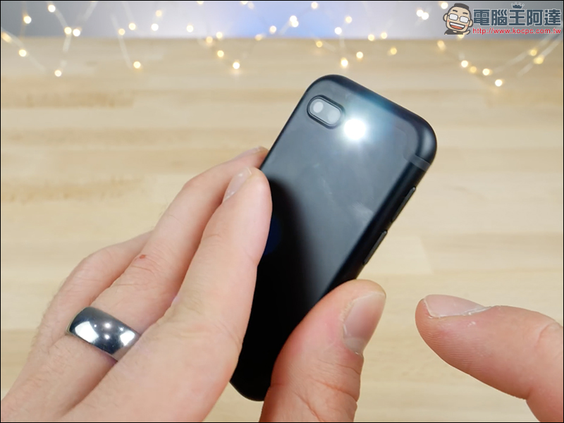 史上最小 iPhone ?只有 iPhone 8 Plus 的四分之一大小 - 電腦王阿達 史上最小 iPhone ?只有 iPhone 8 Plus 的四分之一大小 - 電腦王阿達