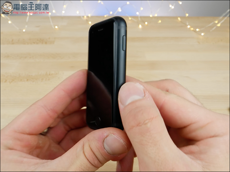史上最小 iPhone ?只有 iPhone 8 Plus 的四分之一大小 - 電腦王阿達 史上最小 iPhone ?只有 iPhone 8 Plus 的四分之一大小 - 電腦王阿達