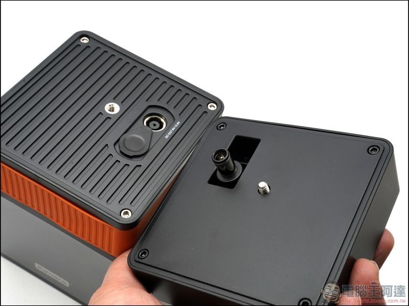 Kamera 行動儲能露營燈 SPU-50000 -09 Kamera 行動儲能露營燈 SPU-50000 -09