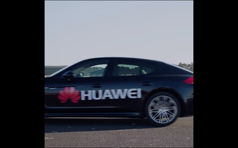 HUAWEI 測試以 Mate 10 Pro 的人工智慧驅動 Porsche Panamera ,還能辨識、閃躲障礙物 - 電腦王阿達 HUAWEI 測試以 Mate 10 Pro 的人工智慧驅動 Porsche Panamera ,還能辨識、閃躲障礙物 - 電腦王阿達