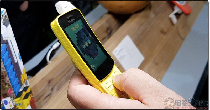 [ MWC 2018 ] Nokia 8110 4G 重返人間，強化版「香蕉機」簡單動手玩 - 電腦王阿達