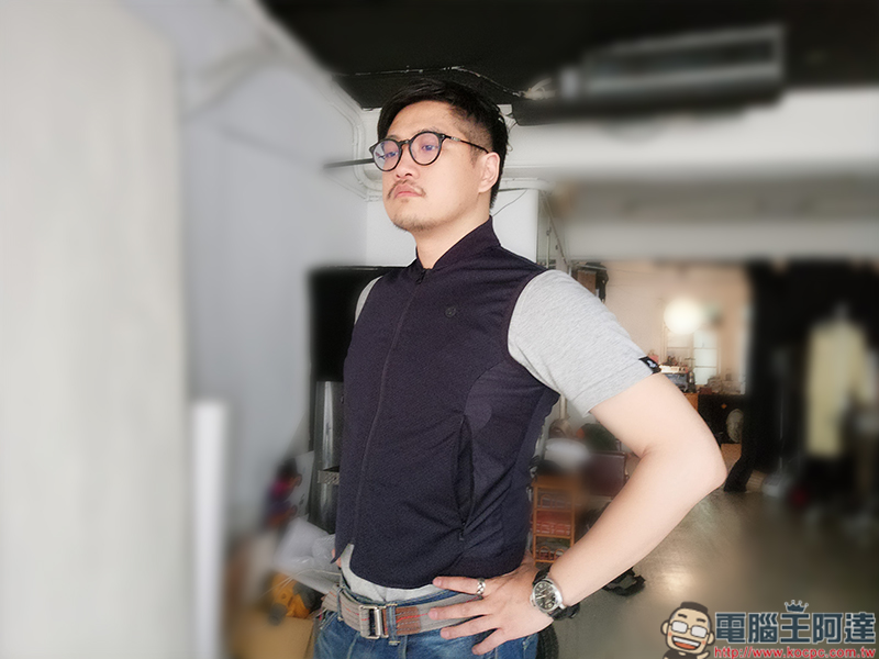 男穿s號.jpg SUSTAIN Sport 發熱背心