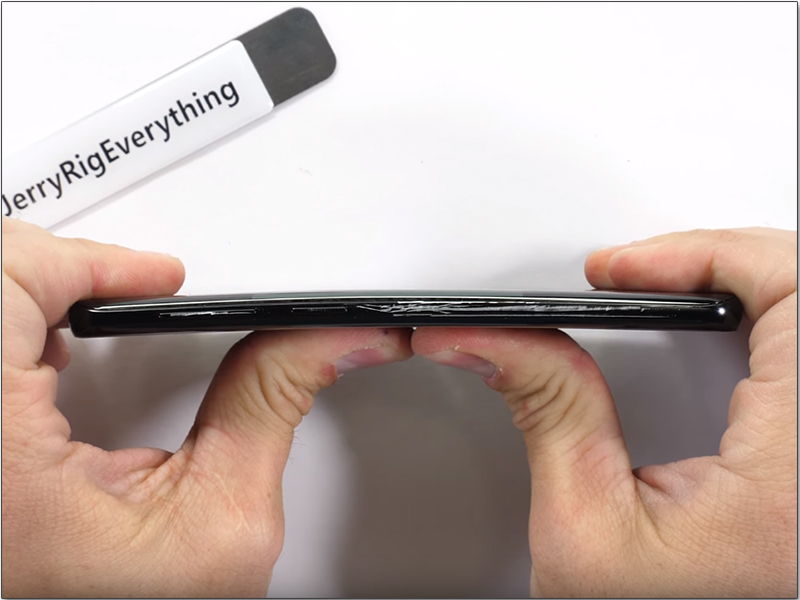 Samsung Galaxy S9 虐機 報告:結構堅固不折彎,背蓋、螢幕耐刮提升 - 電腦王阿達 Samsung Galaxy S9 虐機 報告:結構堅固不折彎,背蓋、螢幕耐刮提升 - 電腦王阿達