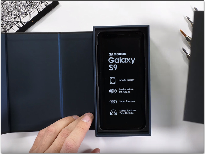 Samsung Galaxy S9 虐機 報告:結構堅固不折彎,背蓋、螢幕耐刮提升 - 電腦王阿達 Samsung Galaxy S9 虐機 報告:結構堅固不折彎,背蓋、螢幕耐刮提升 - 電腦王阿達