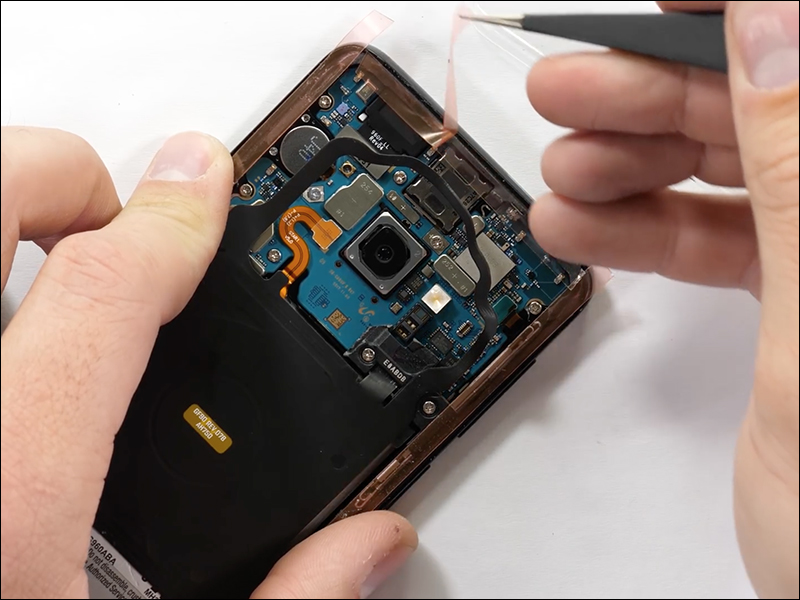 Samsung Galaxy S9 虐機二部曲:變身透明背蓋! - 電腦王阿達 Samsung Galaxy S9 虐機二部曲:變身透明背蓋! - 電腦王阿達