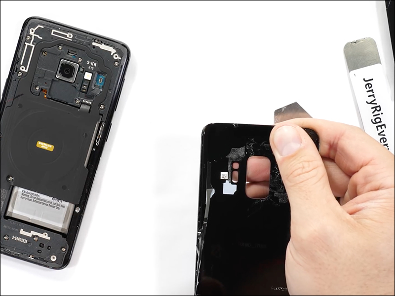 Samsung Galaxy S9 虐機二部曲:變身透明背蓋! - 電腦王阿達 Samsung Galaxy S9 虐機二部曲:變身透明背蓋! - 電腦王阿達