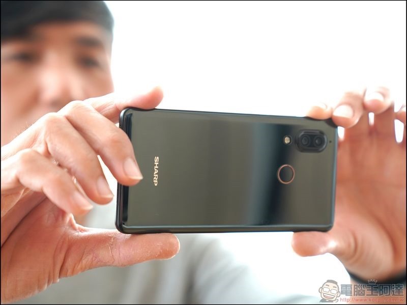 SHARP AQUOS S3 開箱 - 20 SHARP AQUOS S3 開箱 - 20
