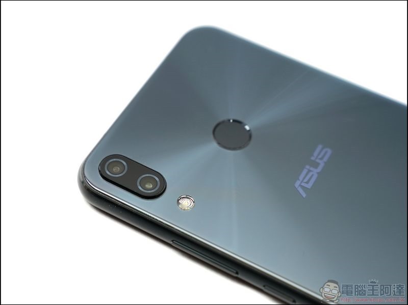 ASUS ZenFone 5 開箱 -15 ASUS ZenFone 5 開箱 -15