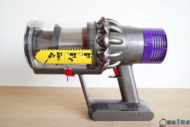 131.jpg Dyson Cyclone V10 開箱