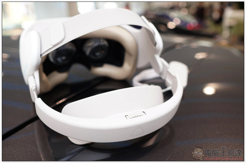 HTC VIVE Focus 與 TOYOTA 攜手提供賞車安全虛擬體驗(白色版動手玩) - 電腦王阿達 HTC VIVE Focus 與 TOYOTA 攜手提供賞車安全虛擬體驗(白色版動手玩) - 電腦王阿達