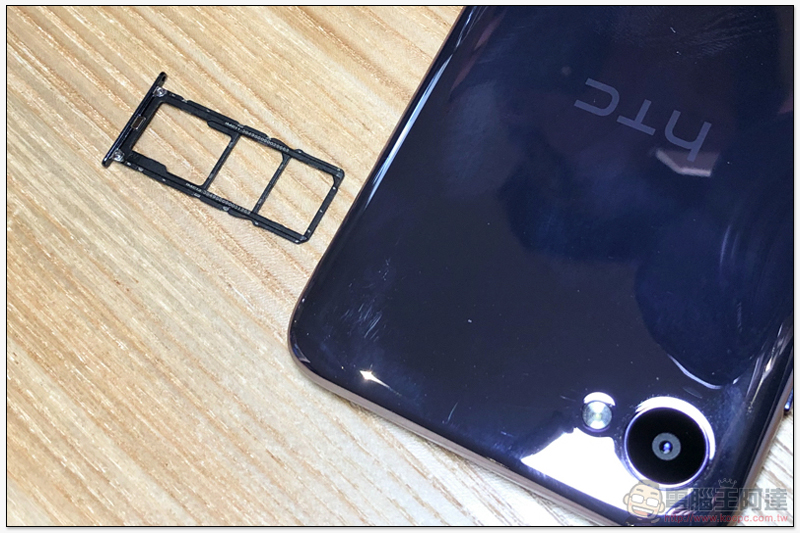 水漾 HTC Desire 12 在台預購開始,滿足你對全螢幕的「渴望」 - 電腦王阿達 水漾 HTC Desire 12 在台預購開始,滿足你對全螢幕的「渴望」 - 電腦王阿達