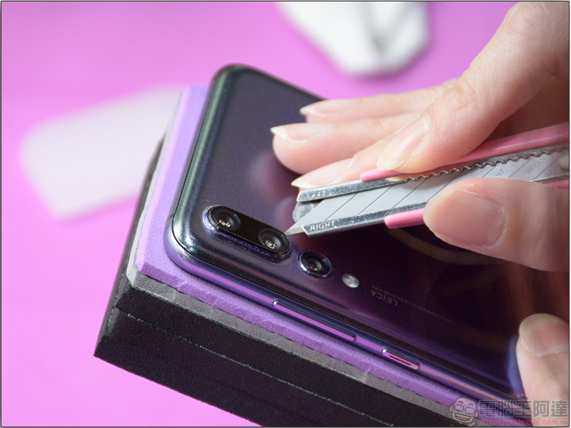 華為 P20 Pro 極光色的美就交給 膜斯密碼 全機貼膜 + imos AG2BC 2.5D 滿版康寧玻璃保護貼! - 電腦王阿達 華為 P20 Pro 極光色的美就交給 膜斯密碼 全機貼膜 + imos AG2BC 2.5D 滿版康寧玻璃保護貼! - 電腦王阿達