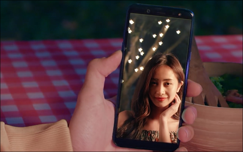 Samsung Galaxy A6 提前在越南歌手 MV 中現身 - 電腦王阿達 Samsung Galaxy A6 提前在越南歌手 MV 中現身 - 電腦王阿達