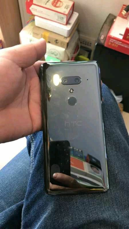 HTC U12+ 實機六面圖洩漏!水漾玻璃機身與前後四鏡頭配置確定 - 電腦王阿達 HTC U12+ 實機六面圖洩漏!水漾玻璃機身與前後四鏡頭配置確定 - 電腦王阿達