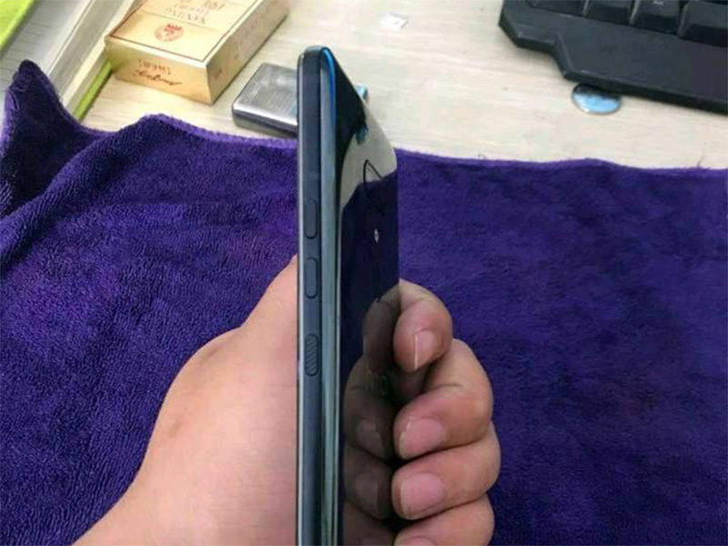 HTC U12+ 實機六面圖洩漏!水漾玻璃機身與前後四鏡頭配置確定 - 電腦王阿達 HTC U12+ 實機六面圖洩漏!水漾玻璃機身與前後四鏡頭配置確定 - 電腦王阿達