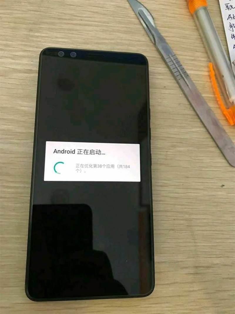 HTC U12+ 實機六面圖洩漏!水漾玻璃機身與前後四鏡頭配置確定 - 電腦王阿達 HTC U12+ 實機六面圖洩漏!水漾玻璃機身與前後四鏡頭配置確定 - 電腦王阿達