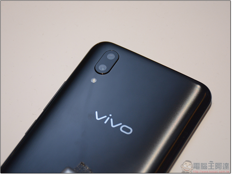 首款螢幕下指紋辨識手機 vivo X21 發表 ,5/4 正式開賣 - 電腦王阿達 首款螢幕下指紋辨識手機 vivo X21 發表 ,5/4 正式開賣 - 電腦王阿達