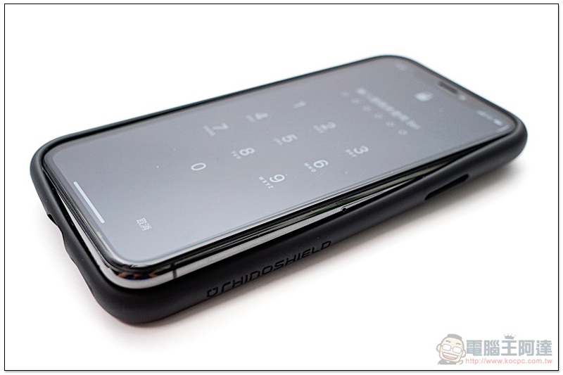 iPhone X / iPhone 8 / Galaxy S9+ 犀牛盾 SolidSuit 保護殼開箱 體驗!輕奢華也能極致防摔 - 電腦王阿達 iPhone X / iPhone 8 / Galaxy S9+ 犀牛盾 SolidSuit 保護殼開箱 體驗!輕奢華也能極致防摔 - 電腦王阿達