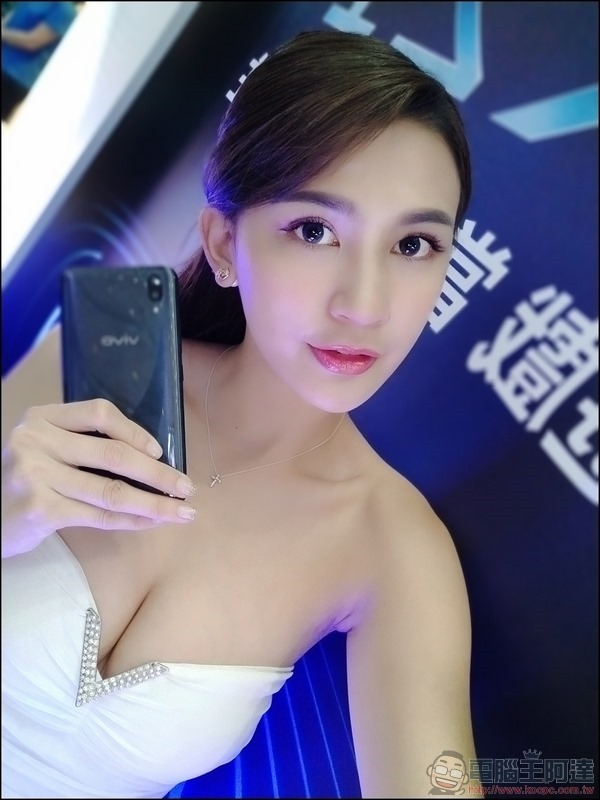 vivo X21 前鏡頭自拍樣張 - 09 vivo X21 前鏡頭自拍樣張 - 09