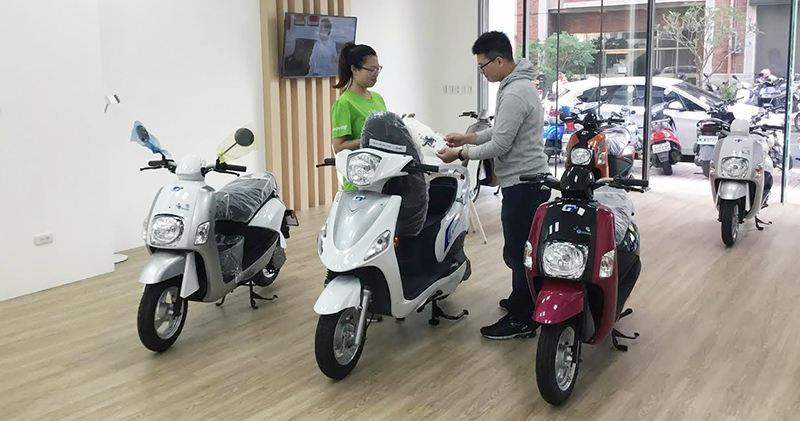 中華汽車宣布 emoving 未來計劃,低成本高續航白牌車「明年」才會登場 - 電腦王阿達 中華汽車宣布 emoving 未來計劃,低成本高續航白牌車「明年」才會登場 - 電腦王阿達