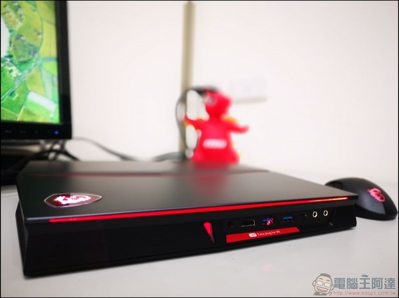 MSI VORTEX G25 8RE 開箱 - 15 MSI VORTEX G25 8RE 開箱 - 15