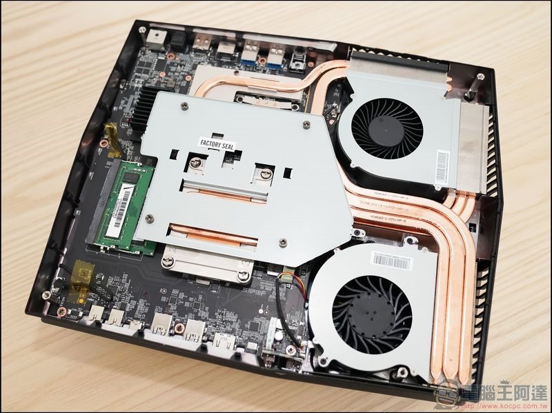 MSI VORTEX G25 8RE 開箱 - 22 MSI VORTEX G25 8RE 開箱 - 22