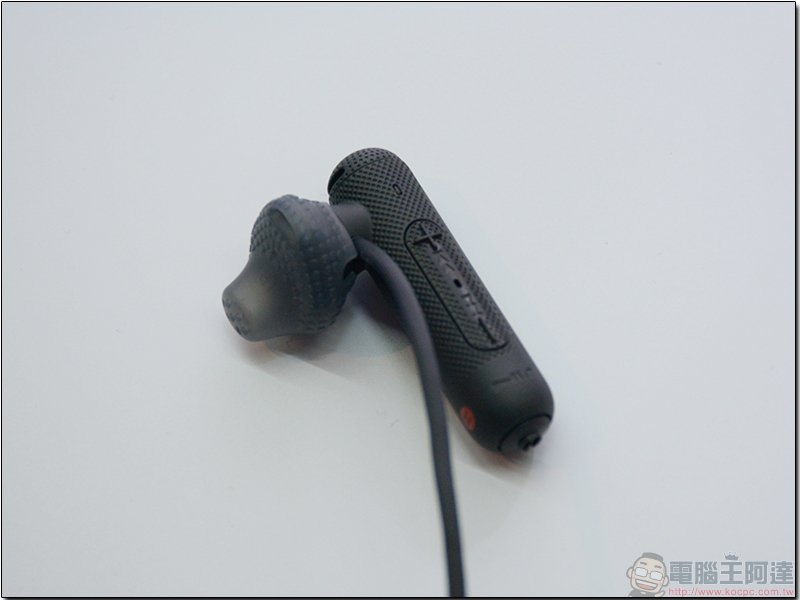 Sony 推出三款 運動藍牙耳機 新作,防潑水、重低音,音質與行動性兼得 - 電腦王阿達 Sony 推出三款 運動藍牙耳機 新作,防潑水、重低音,音質與行動性兼得 - 電腦王阿達