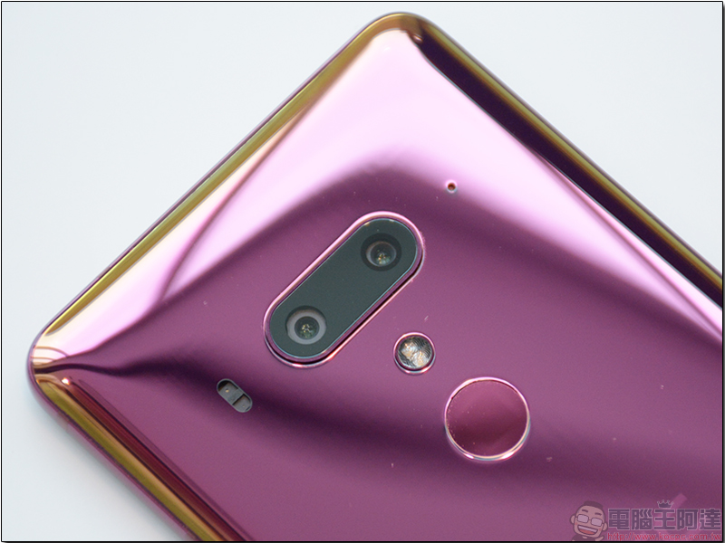 HTC U12+ 發表 Edge Sense 2 進化降臨,給你 Double Tap 邊框快速手指感應 - 電腦王阿達 HTC U12+ 發表 Edge Sense 2 進化降臨,給你 Double Tap 邊框快速手指感應 - 電腦王阿達