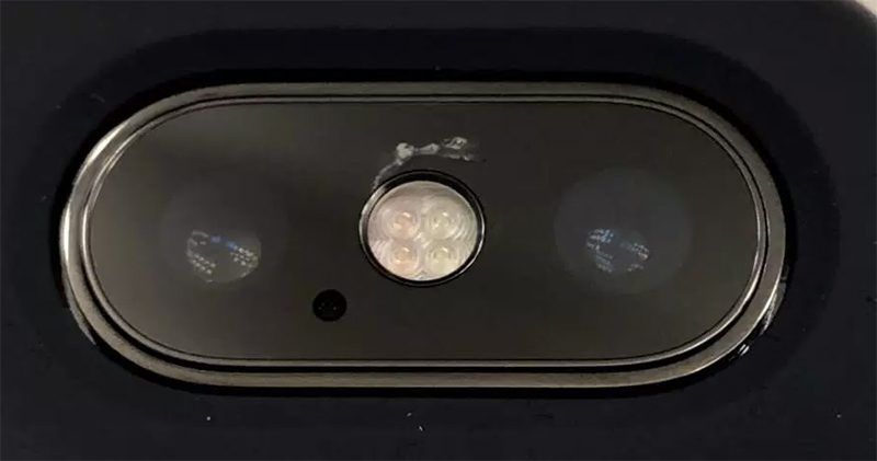 國外使用者反映 iPhone X 主鏡頭破裂,目前原因不明 - 電腦王阿達 國外使用者反映 iPhone X 主鏡頭破裂,目前原因不明 - 電腦王阿達