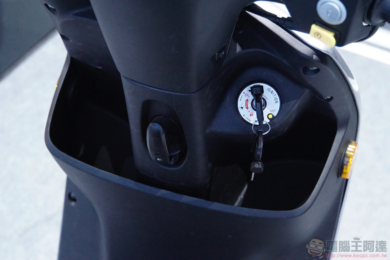 Kymco ionex 車能網 台北發表會:兩款電動車發表、月租費與充電資費公布 - 電腦王阿達 Kymco ionex 車能網 台北發表會:兩款電動車發表、月租費與充電資費公布 - 電腦王阿達
