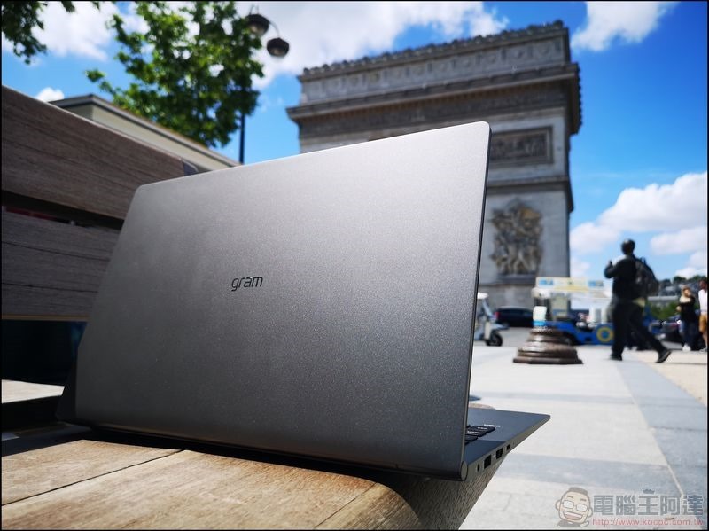 17 吋 LG Gram 輕薄筆電被 Best Buy 爆雷,幾乎比對手輕兩倍! - 電腦王阿達 17 吋 LG Gram 輕薄筆電被 Best Buy 爆雷,幾乎比對手輕兩倍! - 電腦王阿達
