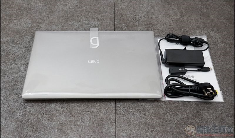 LG GRAM 開箱 評測 - 06 LG GRAM 開箱 評測 - 06