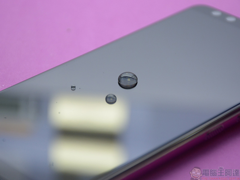 HTC U12+ 耀眼紅色就交給 HTC 認證的 imos 2.5D 滿版康寧玻璃保護貼 + 全機包膜 來守護! - 電腦王阿達 HTC U12+ 耀眼紅色就交給 HTC 認證的 imos 2.5D 滿版康寧玻璃保護貼 + 全機包膜 來守護! - 電腦王阿達