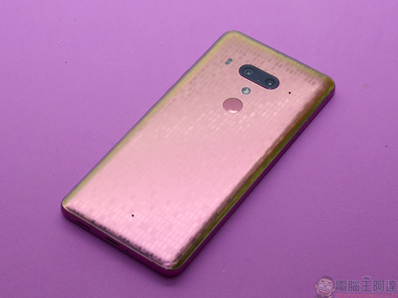 HTC U12+ 耀眼紅色就交給 HTC 認證的 imos 2.5D 滿版康寧玻璃保護貼 + 全機包膜 來守護! - 電腦王阿達 HTC U12+ 耀眼紅色就交給 HTC 認證的 imos 2.5D 滿版康寧玻璃保護貼 + 全機包膜 來守護! - 電腦王阿達