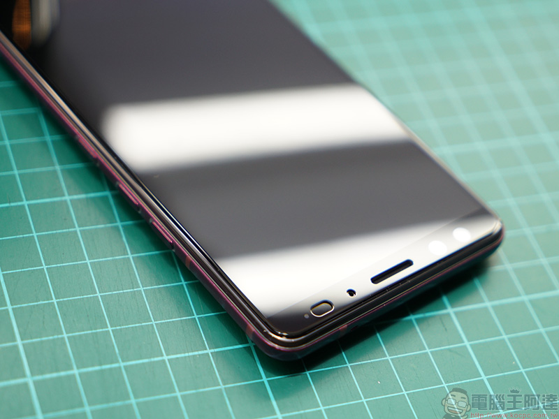 HTC U12+ 耀眼紅色就交給 HTC 認證的 imos 2.5D 滿版康寧玻璃保護貼 + 全機包膜 來守護! - 電腦王阿達 HTC U12+ 耀眼紅色就交給 HTC 認證的 imos 2.5D 滿版康寧玻璃保護貼 + 全機包膜 來守護! - 電腦王阿達