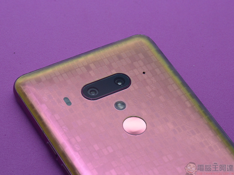 HTC U12+ 耀眼紅色就交給 HTC 認證的 imos 2.5D 滿版康寧玻璃保護貼 + 全機包膜 來守護! - 電腦王阿達 HTC U12+ 耀眼紅色就交給 HTC 認證的 imos 2.5D 滿版康寧玻璃保護貼 + 全機包膜 來守護! - 電腦王阿達