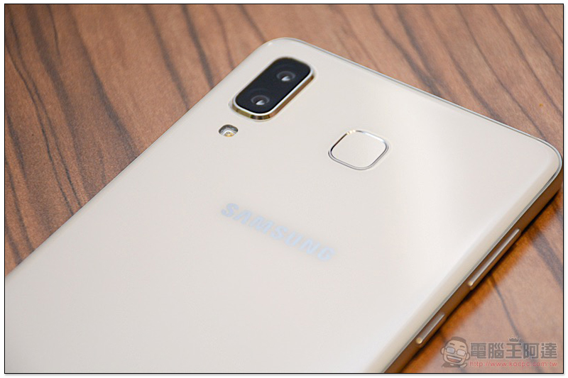 三星 Galaxy A8 Star 「智慧美顏」美拍奇機在台推出,系列首度搭載 6 吋以上大螢幕! - 電腦王阿達 三星 Galaxy A8 Star 「智慧美顏」美拍奇機在台推出,系列首度搭載 6 吋以上大螢幕! - 電腦王阿達