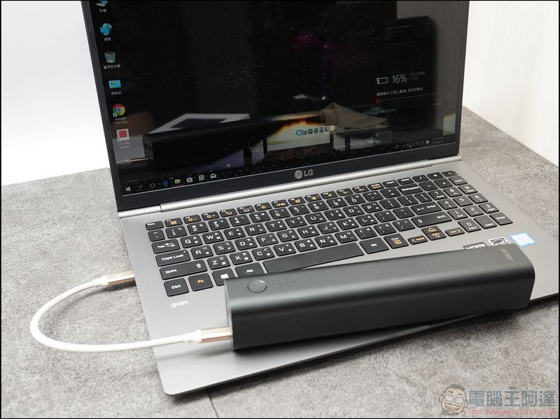LG Gram 開箱 、評測 不只19.5小時長效續航!更有軍規級防護!(15Z980) - 電腦王阿達 LG Gram 開箱 、評測 不只19.5小時長效續航!更有軍規級防護!(15Z980) - 電腦王阿達