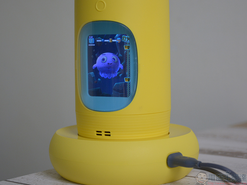 新一代 Gululu Talk 水精靈兒童智能水壺 ， 養成喝水好習慣還能聽故事 - 電腦王阿達
