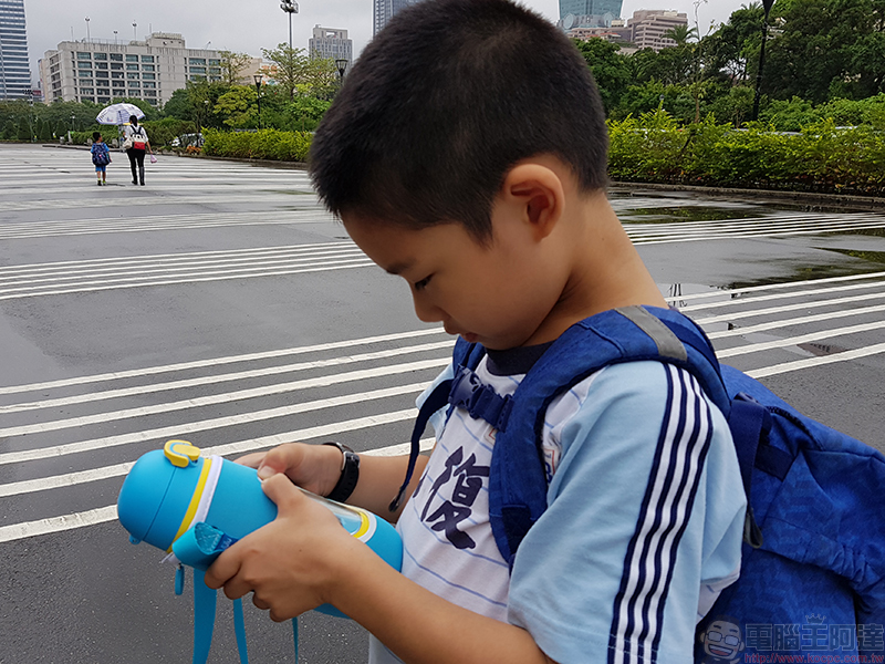 新一代 Gululu Talk 水精靈兒童智能水壺 , 養成喝水好習慣還能聽故事 - 電腦王阿達 新一代 Gululu Talk 水精靈兒童智能水壺 , 養成喝水好習慣還能聽故事 - 電腦王阿達